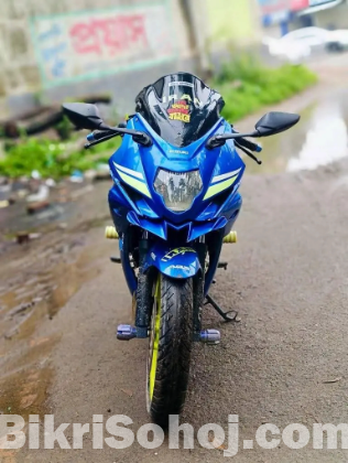 Suzuki Gixxer sf abs